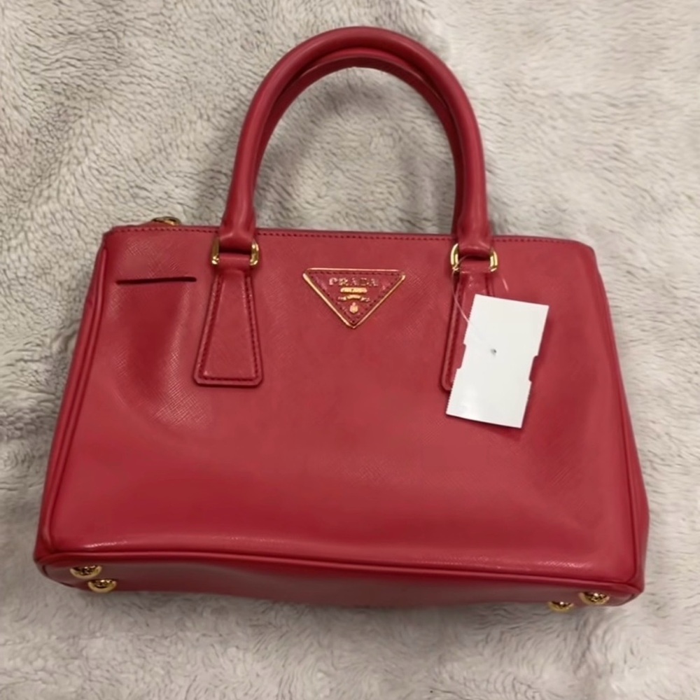PRADA Galleria Small Leather Handbag - Authenticated - Picture 2 of 15